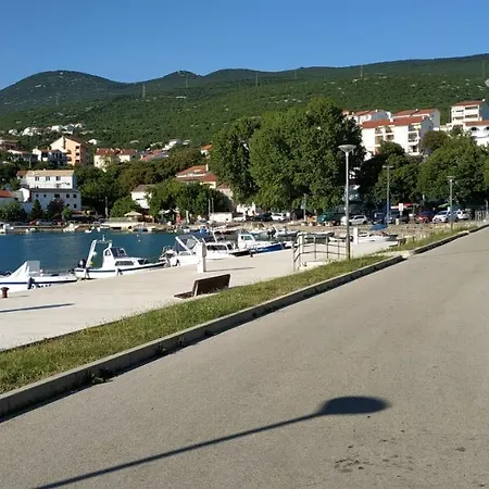 Riva Daire *