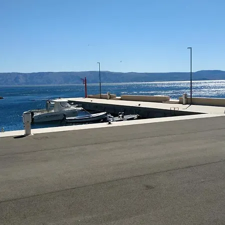 Riva Daire *
