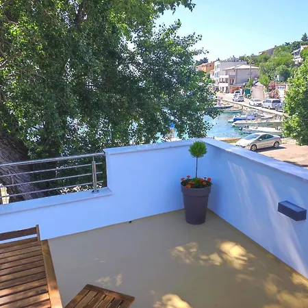 Riva Daire