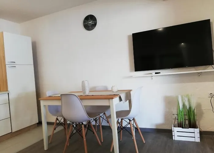 Riva Appartement Klenovica