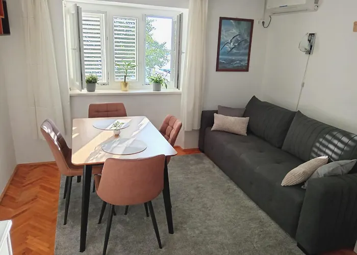 Appartement Riva Klenovica