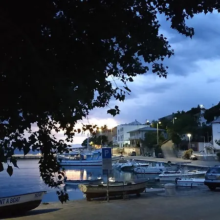 Riva Apartamento Klenovica